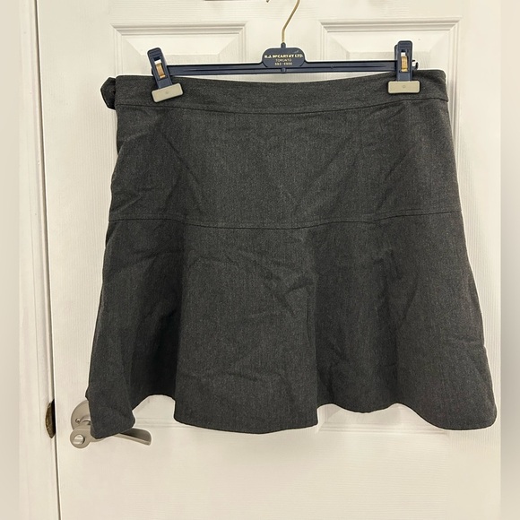 Gap Grey Flared Mini-Skirt, Sz 14 - Picture 4 of 7